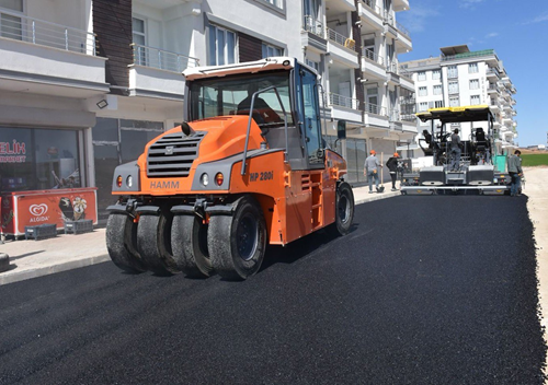 Afetevler Mahallesi’nde Asfalt Çalışmaları Başladı.