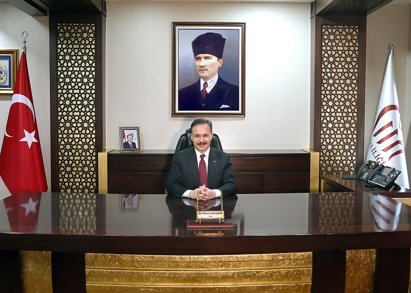 Siirt Valisi:Dr.Kemal KIZILKAYA